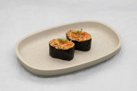 Четыре суши острые с угрём