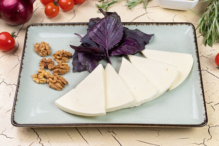 Сыр сулугуни