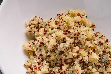 Киноа с травами