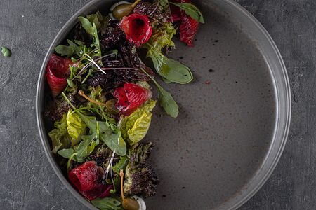 Форель, крем-чиз и апельсиновая заправка