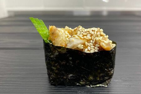 Гункан с угрем