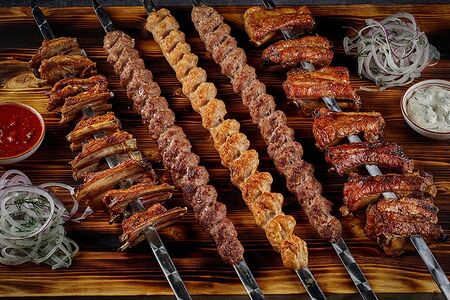 Ассорти из шашлыков
