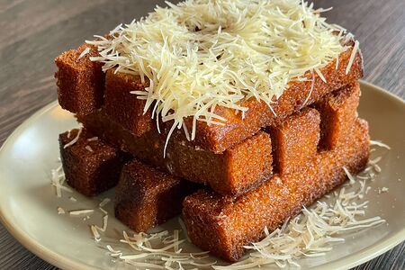 Гренки с сыром пармезан