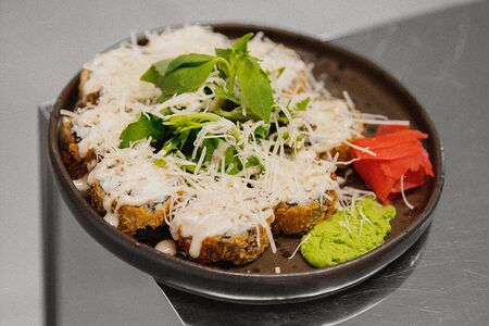 Горячий Цезарь ролл