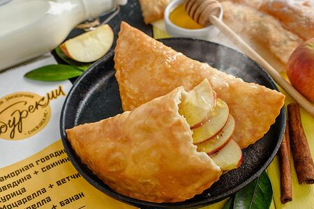 Чебурек с джемом
