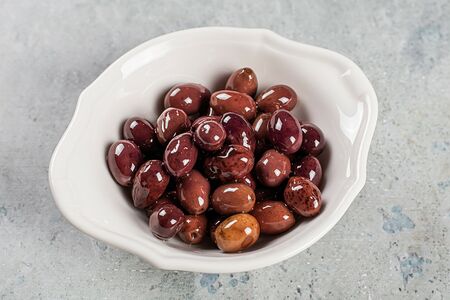 Оливки Таджаски