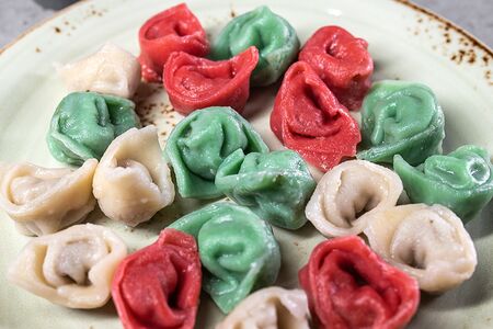 Супчик с цветными пельмешками