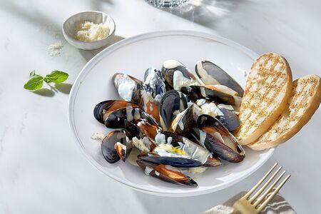 Мидии в сливочном соусе с эстрагоном