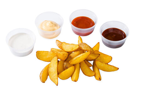 Картофельные дольки с соусом