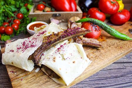 Каре ягненка с овощами