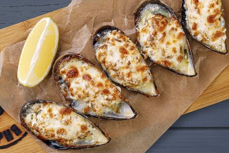 Мидии запеченные