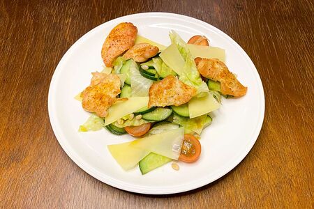 Салат Зеленый с кусочками курицы