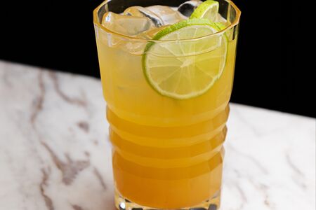 Лимонад Персик-лайм