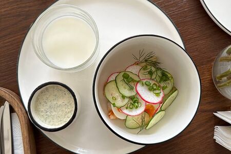 Окрошка с креветками