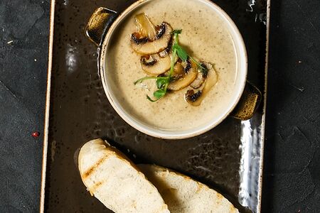 Суп-крем с шампиньонами