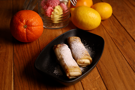 Блинчики с вишней и шоколадом