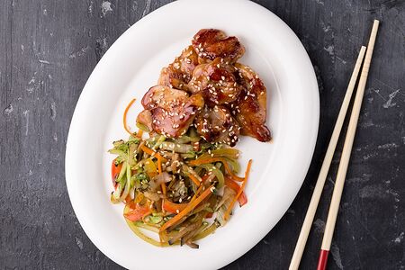 Курица терияки с овощами