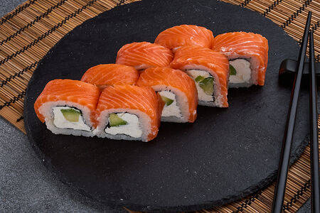 Ролл Филадельфия с авокадо