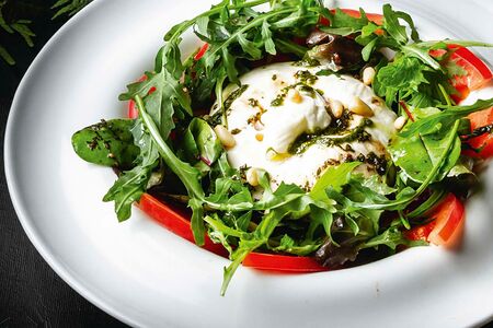 Салат Буррата