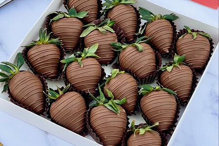 Клубника в шоколаде Classic