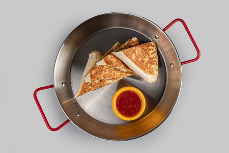 Кесадилья с говядиной