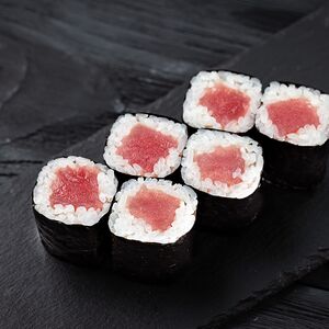 Маки с тунцом