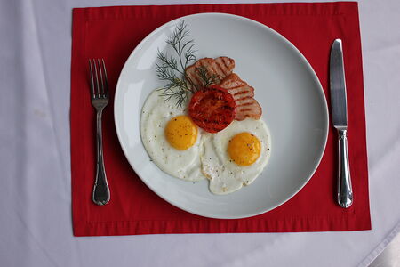 Яичница по-деревенски