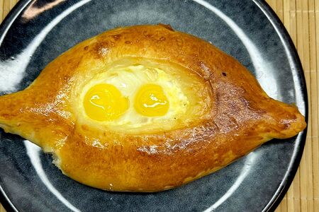 Хачапури по-аджарски