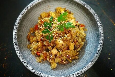 Рис со свининой и овощами