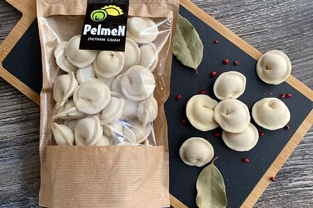 Пельмени с курицей и сыром