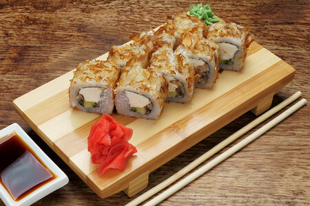 Ролл Бонито с угрем