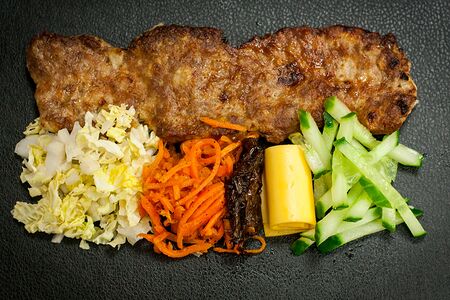 Фирменная шаурма с люля-кебабом из говядины