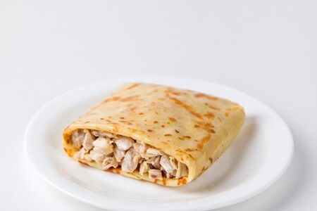 Блин Курица в сливочном соусе