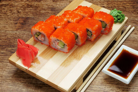 Ролл Калифорния с креветкой