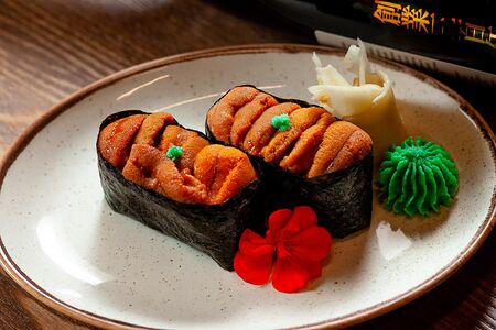 Гункан-маки Икра морского ежа