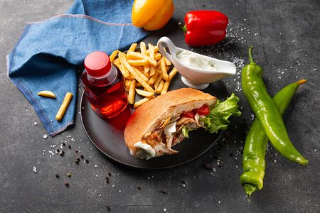 Комбо с шаурмой в лепешке