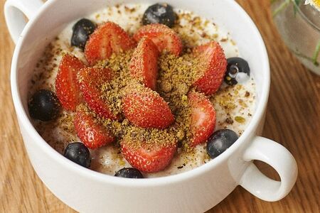 Каша с ягодами