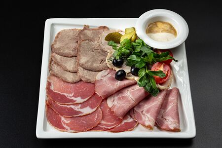 Мясное ассорти