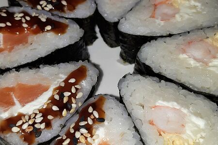 БигФуд ролл с лососем унаги и креветкой 8 шт