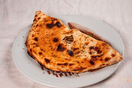 Пицца Кальцоне Мио аморе 