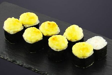 Запеченный ролл с крабом