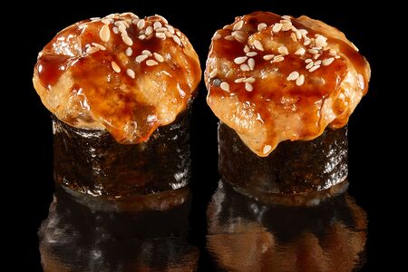 Запеченный ролл с угрем