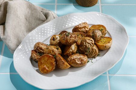 Запечённый в травах картофель