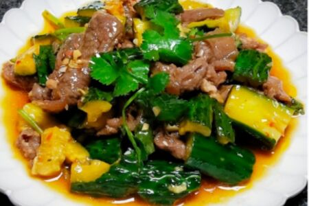 Огурцы с говядиной