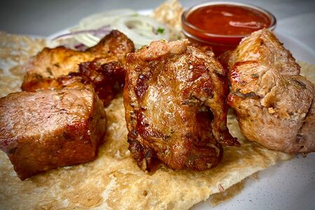 Шашлык из cвинoй шеи