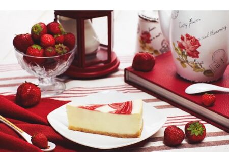 Чизкейк Нью-Йорк с Клубникой
