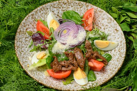 Салат с телятиной