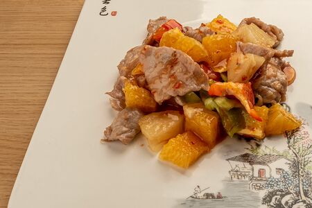 Курица по-тайски в сладко-остром соусе