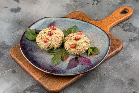 Лобио зеленое с орехами