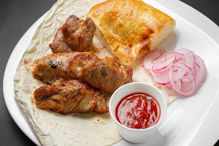 Шашлык из cвинoй шейки